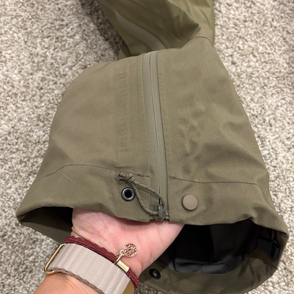 Arc'teryx Alpha LT Pant LEAF GORE-TEX Khaki Pants - Picture 3 of 11